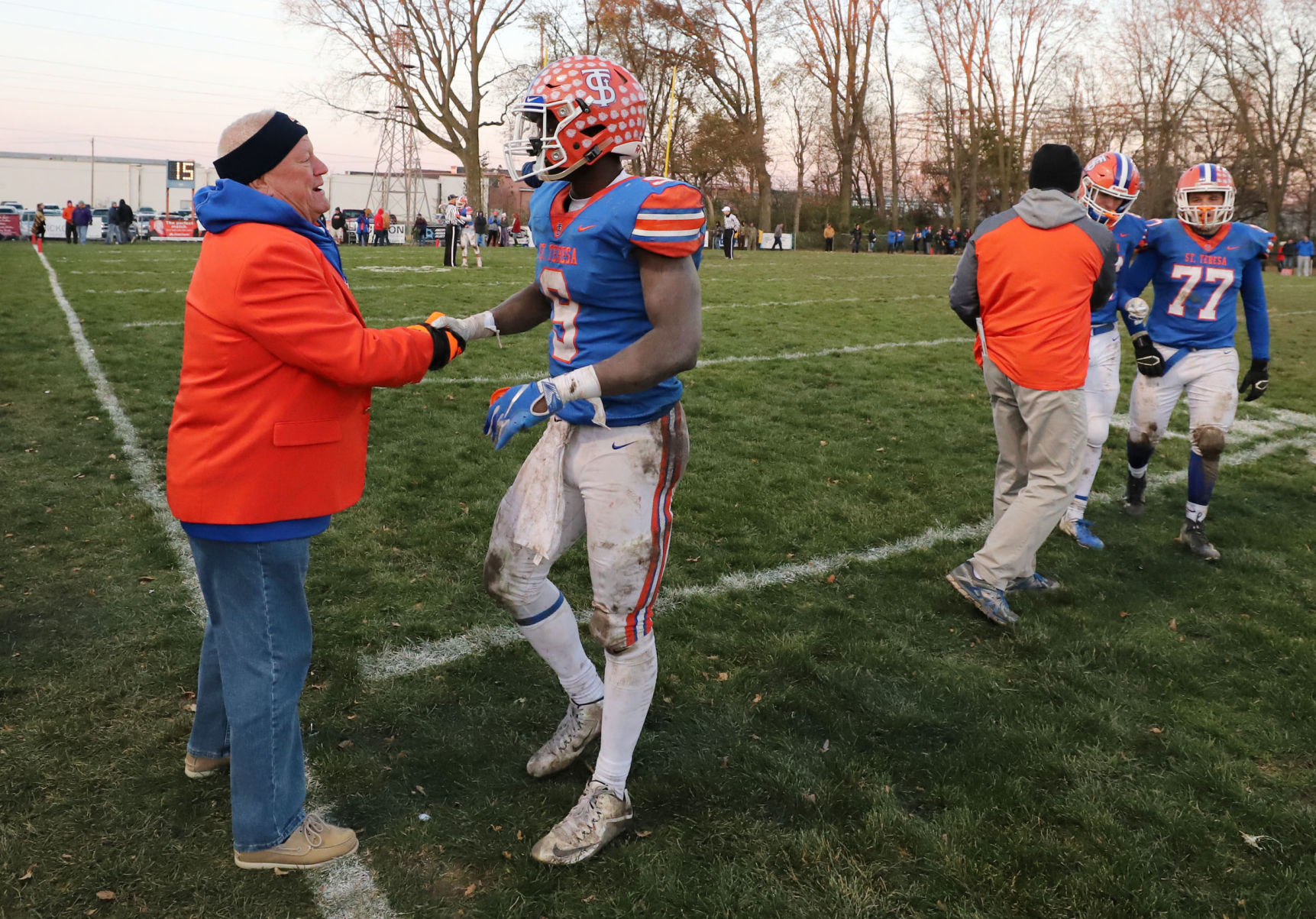 St Teresa vs Tri Valley football 25 11.10.18.jpg